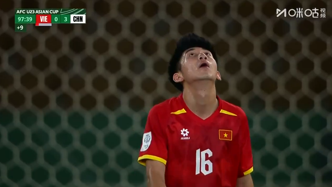 开云官网-越南球迷：中国队融合意式防守+兵法，这主帅有意大利+华裔血统？